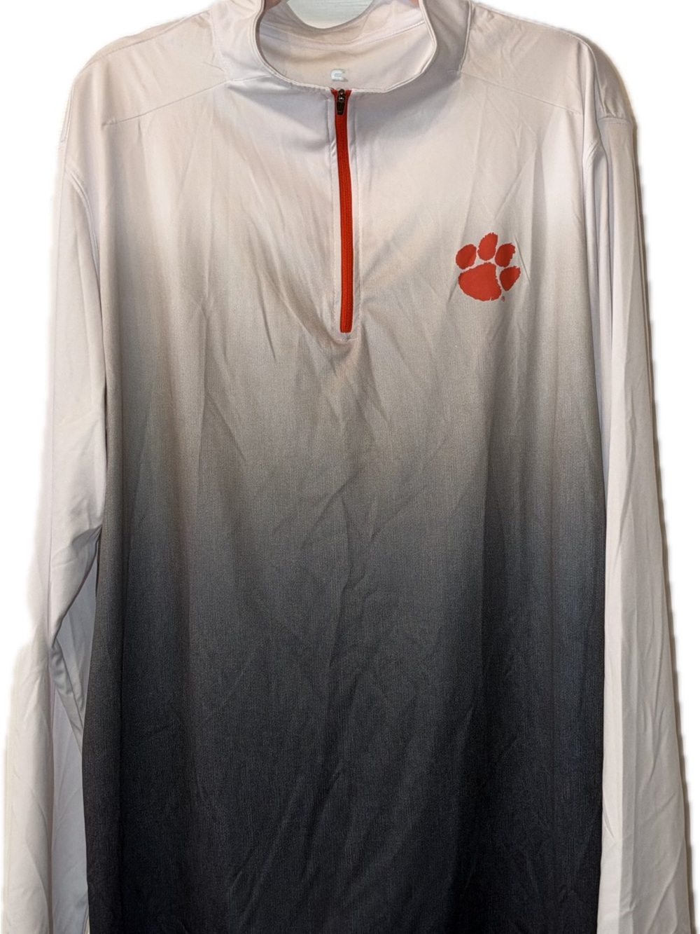 Colosseum Clemson Tigers Ombré Quarter-Zip Pullover with Orange Paw